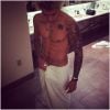 Justin Bieber : torse nu et abdos en béton sur Instagram