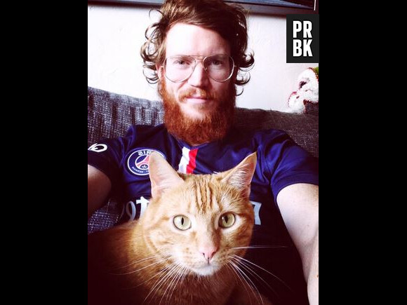 Geoffrey fan du PSG et de son chat Couscous