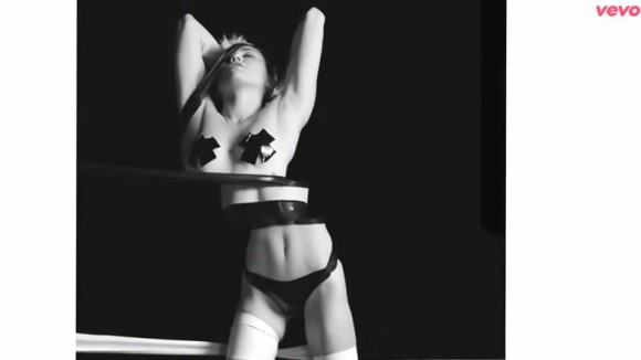 Miley Cyrus star du Festival du Film Porno de New York : sa vidéo "artistique" en mode SM