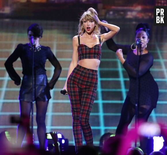 Taylor Swift a été impressionnée par l'un de ses sosies trouvé sur la Toile