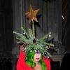 Lady Gaga et son look sapin de Noël en 2013 à Londres