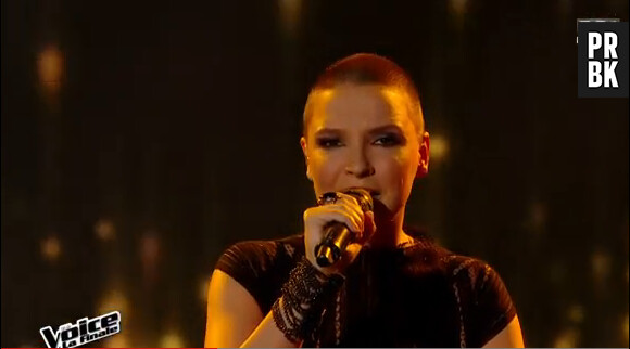 Anne Sila pendant la finale de The Voice 4, le 25 avril 2015 sur TF1