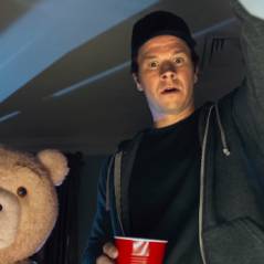 Ted 2 : sperme, bang, porno... Mark Wahlberg et Amanda Seyfried dans une bande-annonce déjantée