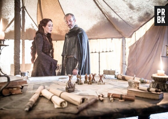 Game of Thrones saison 5, épisode 7 : Stannis et Melissandre sur une photo
