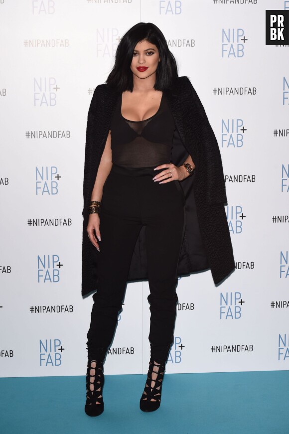 Kylie Jenner sexy et transparente en mars 2015