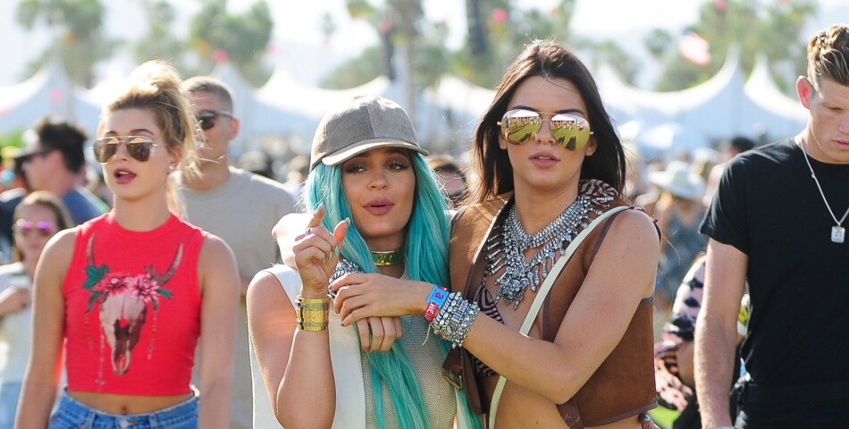 Kylie Jenner et Kendall Jenner lors du Festival Coachella 2015