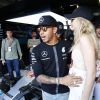 Lewis Hamilton et Gigi Hadid proches lors du Grand Prix de MOnaco le 24 juin 2015