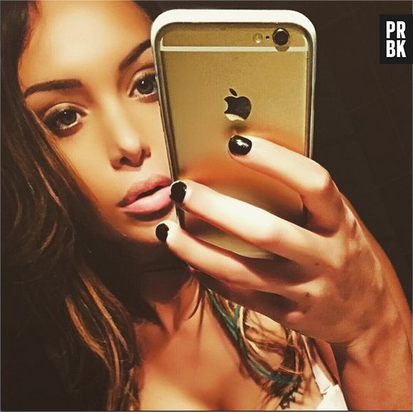 Nabilla Benattia : sacs à main, chaussures, lunettes de soleil... elle partage tous ses achats shopping sur Peep Me