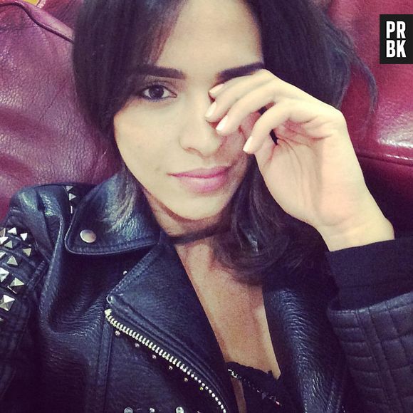 Leila Ben Khalifa attend son avion pour Tunis, le 5 mai 2015