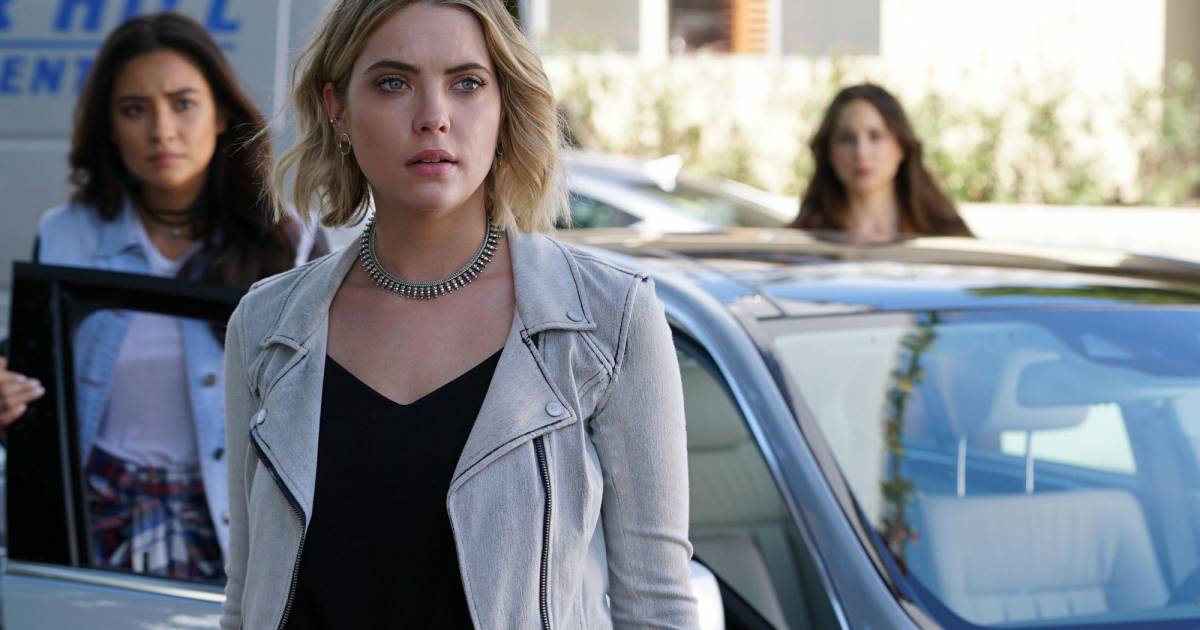 Pretty Little Liars saison 6, épisode 4 : Ashley Benson (Hanna) sur une