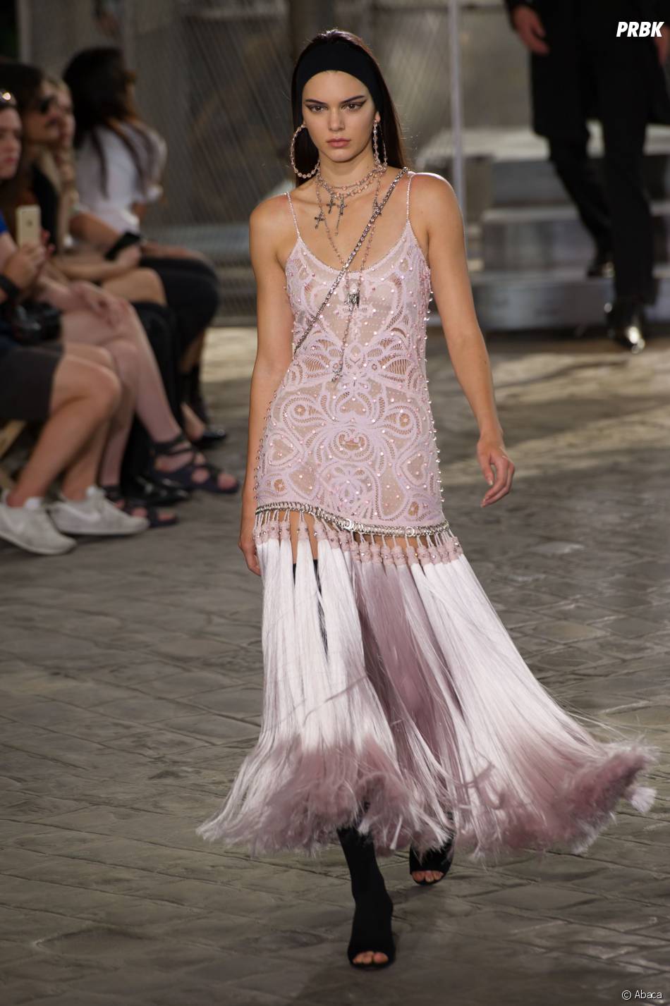 Kendall Jenner défile pour Givenchy, le 26 juin 2015, à Paris Purebreak