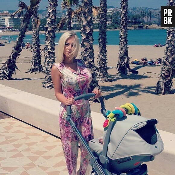 Stéphanie Clerbois, une maman très sexy sur Instagram