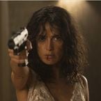 Everly : Salma Hayek sexy et badass dans un film sanglant