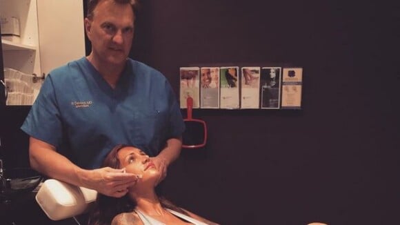 Julia (Les Anges 7) assume ses chirurgies : photo d'une séance de botox sur Instagram