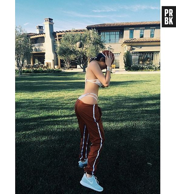 Kylie Jenner : bientôt des fesses aussi grosses que celles de Kim Kardashian ?