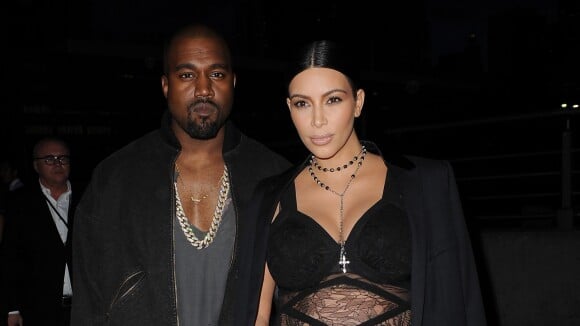 Kim Kardashian décolletée et enceinte, Irina Shayk transparente.. défilé de stars chez Givenchy