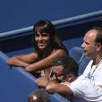 Shy'm souriante à l'US Open le 6 septembre 2015 pour soutenir Benoît Paire face à Jo-Wilfried Tsonga