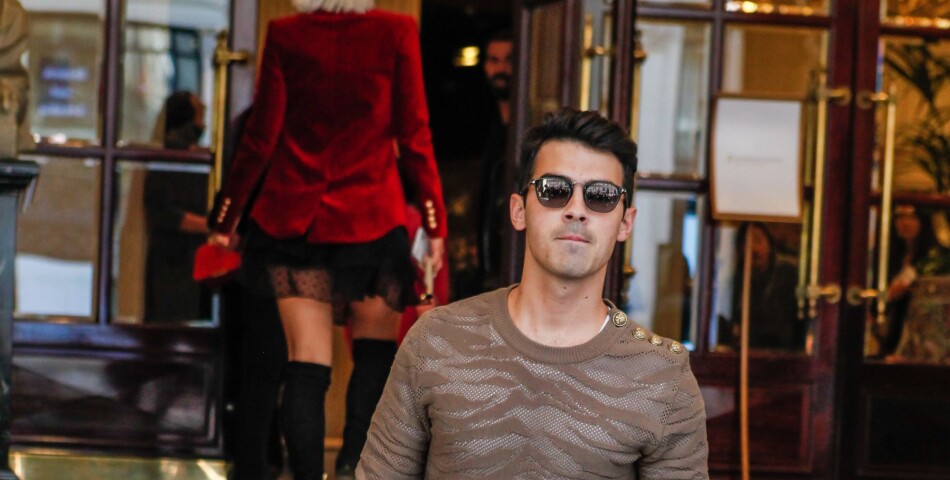 Joe Jonas lors du défilé Balmain d&#039;Olivier Rousteing, à la Fashion Week de Paris le 1er octobre 2015