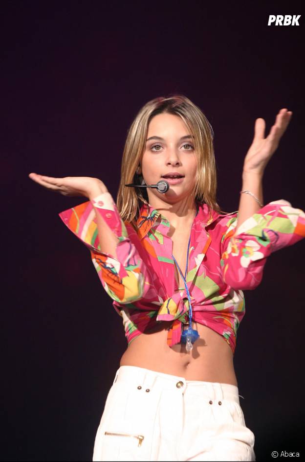 Priscilla Betti De Petite Fille Star A Bombe Sexy De Dals 14 Ans D Evolution Look En Photos Purebreak Priscilla betti est une actrice et chanteuse francaise qui s'est fait connaitre en 2001 a l'age de 11 ans tres rapidement apres la diffusion, la jeune fille de 11 ans enregistre son single quand je serai. petite fille star a bombe sexy de dals