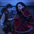 Once Upon a Tme saison 5, épisode 5 : Regina (Lana Parrilla) et Henry (Jared Gilmore) sur une photo