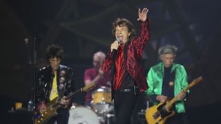 Attentats à Paris : les Rolling Stones invités aux funérailles d'une victime, le groupe répond
