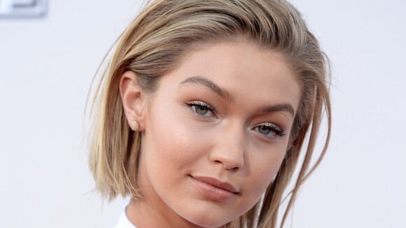 Gigi Hadid aussi généreuse que sexy : bonne action à l'hôpital avant les AMAs 2015