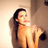 Kendall Jenner : ultra sexy en requin dans une vidéo délirante