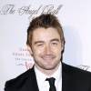 Robert Buckley a été consultant en économie