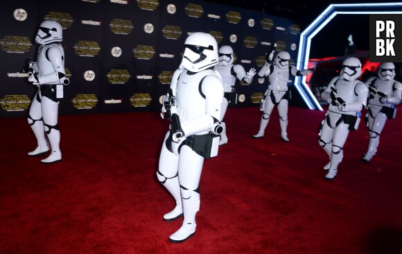 Stormtroopers à l'avant-première de Star Wars 7, le 14 décembre 2015 à Los Angeles