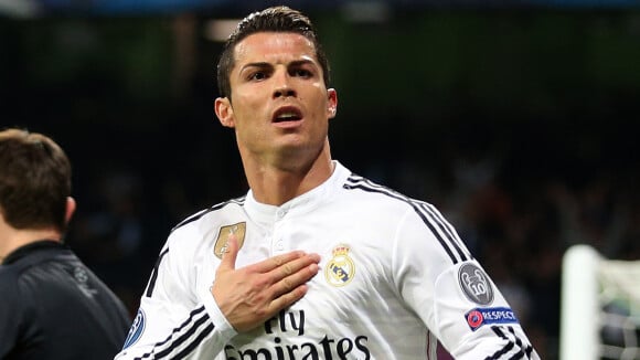 Cristiano Ronaldo célibataire : CR7 à la recherche d'une petite amie... parisienne ?
