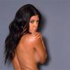 Kourtney Kardashian nue dans L'incroyable famille Kardashian