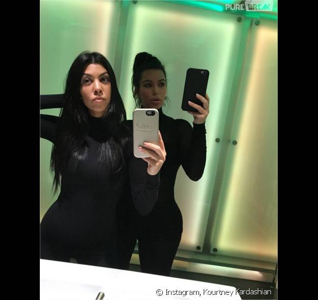 Kim Kardashian méconnaissable sur une photo avec sa soeur Kourtney sur Instagram : ses fans s'inquiètent