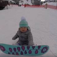 Une fillette de 1 an fait du snowboard : la vidéo à plus d&#039;un million de vues