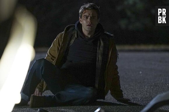 The Vampire Diaries saison 7, épisode 17 : Stefan (Paul Wesley) vivant sur une photo