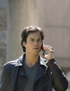 The Vampire Diaries saison 7, épisode 22 : Damon (Ian Somerhalder) sur une photo