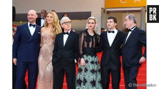 Blake Lively, Kristen Stewart, Jesse Eisenberg... les stars du film Café Society lors de la soirée d&#039;ouverture du Festival de Cannes le 11 mai 2016