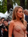 Blake Lively enceinte sur le tapis rouge de la soirée d'ouverture du Festival de Cannes le 11 mai 2016