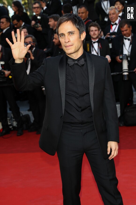 Gael Garcia Bernal sur le tapis rouge de la soirée d'ouverture du Festival de Cannes le 11 mai 2016
