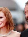 Jessica Chastain et Vincent Lindon sur le tapis rouge de la soirée d'ouverture du Festival de Cannes le 11 mai 2016