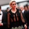 Kristen Stewart sur le tapis rouge de la soirée d'ouverture du Festival de Cannes le 11 mai 2016