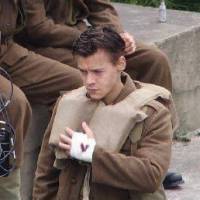 Harry Styles acteur : première photo sur le tournage de Dunkirk à Dunkerque