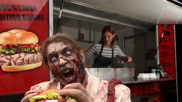 The Walking Dead : un restaurant en mode zombie provoque la colère du créateur de la série !