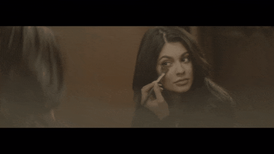 Petite retouche maquillage pour Kylie Jenner