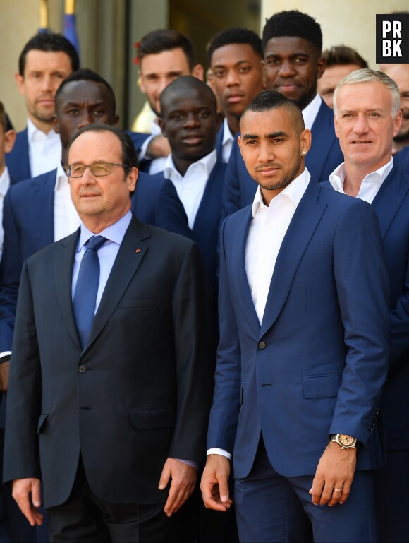 François Holland, Dimitri Payet, Didier Deschams et les joueurs de l'Equipe de Frace à l'Elysée le 11 juillet 2016