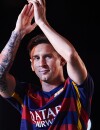  Lionel Messi : L'attaquant du FC Barcelone devient blond platine ! 