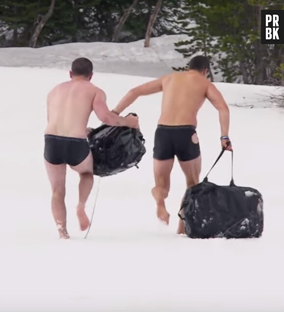 Nick Jonas impressionne en se jetant dans l'eau gelée et la neige pour Running Wild With Bear Grylls.