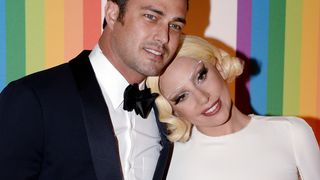 Lady Gaga et Taylor Kinney de nouveau en couple ? Il veut la récupérer