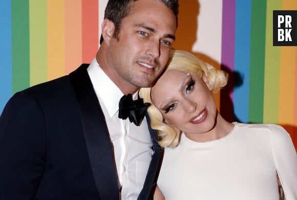 Lady Gaga et Taylor Kinney bientôt mariés ? Il voudrait se remettre en couple avec sa fiancée.