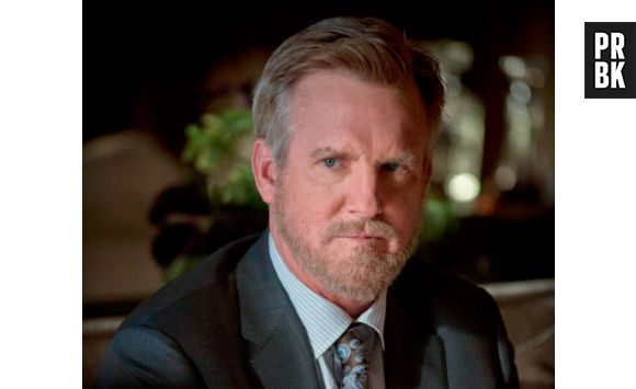 Arrow saison 5 : le père d'Oliver Queen de retour