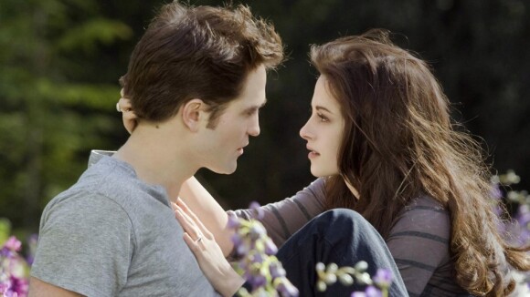Twilight : la bague de fiançailles de Bella vendue aux enchères à un prix hallucinant